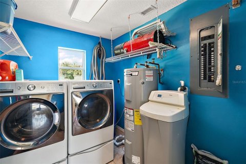 Casa en venta en Summerfield, Florida, 3 dormitorios, 180.6 m2 № 1326289 - foto 15