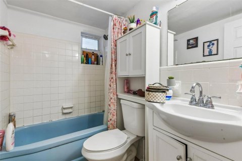 Propiedad comercial en venta en Clearwater, Florida, 343.74 m2 № 2354986 - foto 15