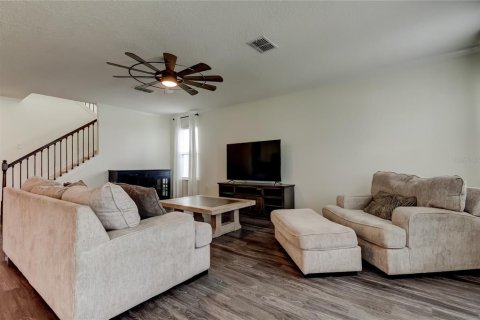 Casa en venta en Wesley Chapel, Florida, 6 dormitorios, 284.19 m2 № 1907456 - foto 12