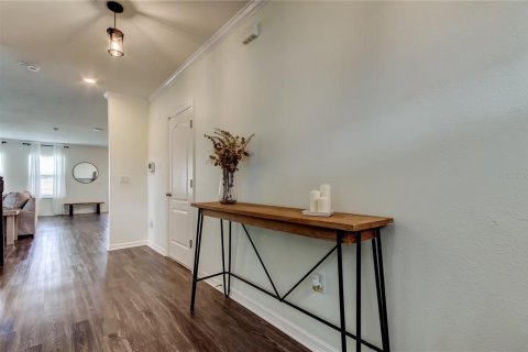 Casa en venta en Wesley Chapel, Florida, 6 dormitorios, 284.19 m2 № 1907456 - foto 3