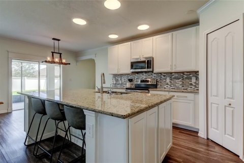 Casa en venta en Wesley Chapel, Florida, 6 dormitorios, 284.19 m2 № 1907456 - foto 22
