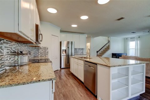 Casa en venta en Wesley Chapel, Florida, 6 dormitorios, 284.19 m2 № 1907456 - foto 17