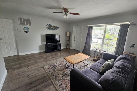 Casa en alquiler en Bradenton, Florida, 2 dormitorios, 92.9 m2 № 1878250 - foto 4