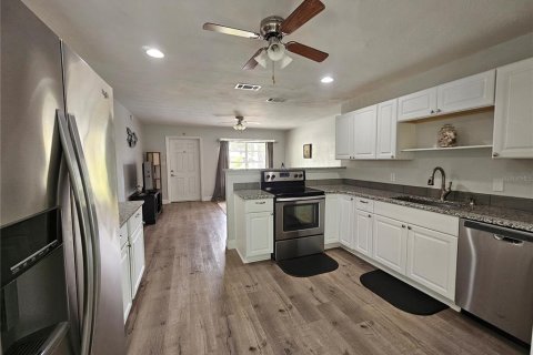 Casa en alquiler en Bradenton, Florida, 2 dormitorios, 92.9 m2 № 1878250 - foto 5