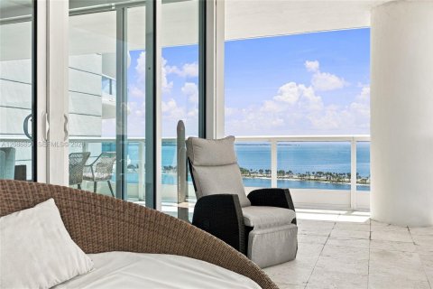 Condominio en venta en Miami, Florida, 3 dormitorios, 214.6 m2 № 2356767 - foto 4