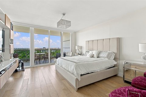 Condominio en venta en Miami, Florida, 3 dormitorios, 214.6 m2 № 2356767 - foto 22