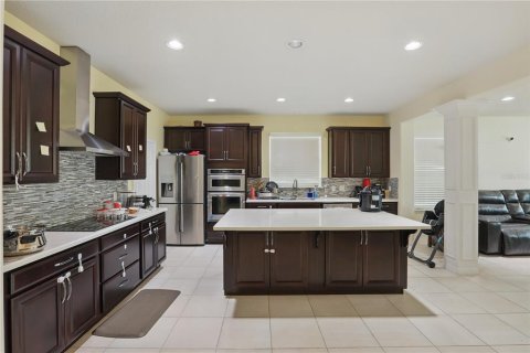 House in Orlando, Florida 5 bedrooms, 308.9 sq.m. № 1679557 - photo 16