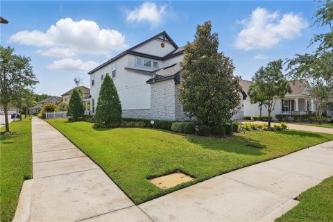 House in Orlando, Florida 5 bedrooms, 308.9 sq.m. № 1679557 - photo 3