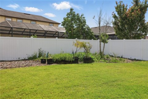 House in Orlando, Florida 5 bedrooms, 308.9 sq.m. № 1679557 - photo 15