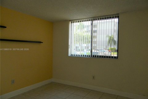 Copropriété à louer à Miami, Floride: 1 chambre, 66.33 m2 № 2047927 - photo 11