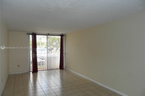 Copropriété à louer à Miami, Floride: 1 chambre, 66.33 m2 № 2047927 - photo 8