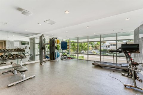 Condominio en venta en Bay Harbor Islands, Florida, 2 dormitorios, 124.58 m2 № 1897755 - foto 21