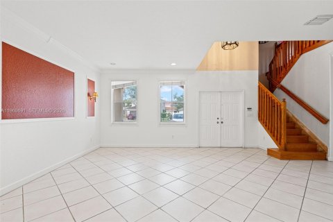 Villa ou maison à vendre à Miramar, Floride: 4 chambres, 249.72 m2 № 2024763 - photo 8