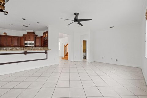 Villa ou maison à vendre à Miramar, Floride: 4 chambres, 249.72 m2 № 2024763 - photo 14