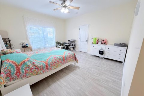 House in Fish Hawk, Florida 3 bedrooms, 180.04 sq.m. № 2166142 - photo 29