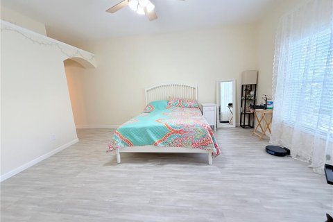 House in Fish Hawk, Florida 3 bedrooms, 180.04 sq.m. № 2166142 - photo 22