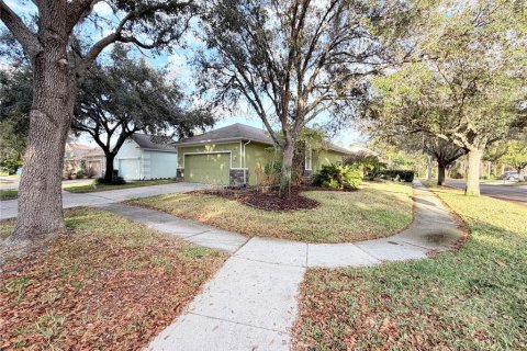 House in Fish Hawk, Florida 3 bedrooms, 180.04 sq.m. № 2166142 - photo 5