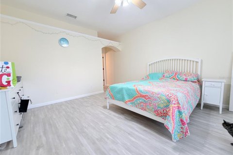 House in Fish Hawk, Florida 3 bedrooms, 180.04 sq.m. № 2166142 - photo 27