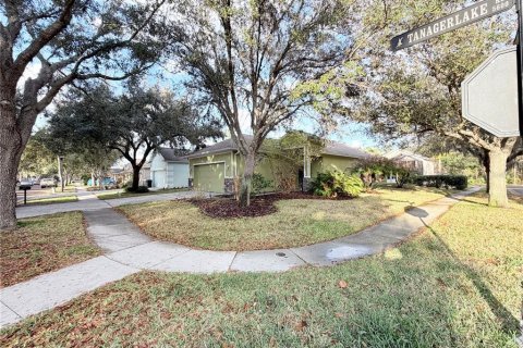 House in Fish Hawk, Florida 3 bedrooms, 180.04 sq.m. № 2166142 - photo 4