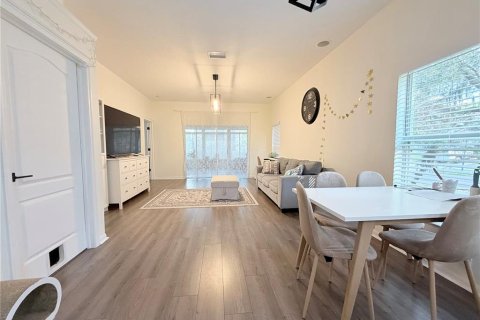 House in Fish Hawk, Florida 3 bedrooms, 180.04 sq.m. № 2166142 - photo 8