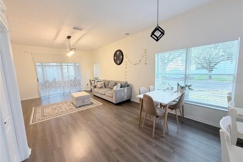 House in Fish Hawk, Florida 3 bedrooms, 180.04 sq.m. № 2166142 - photo 9