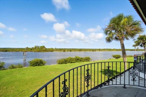 Condominio en venta en Flagler Beach, Florida, 2 dormitorios, 110 m2 № 1885474 - foto 3