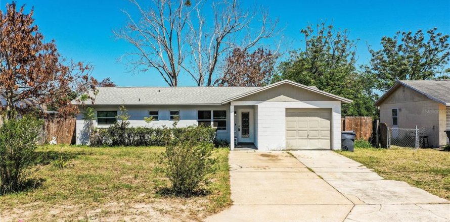 Villa ou maison à Winter Haven, Floride 4 chambres, 102.56 m2 № 2198867