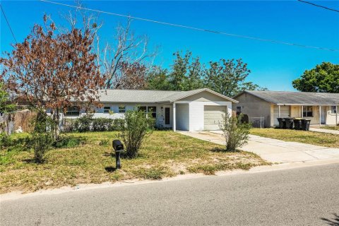 Villa ou maison à vendre à Winter Haven, Floride: 4 chambres, 102.56 m2 № 2198867 - photo 3