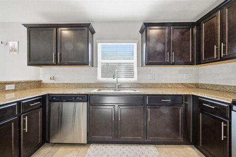 Touwnhouse à louer à Riverview, Floride: 3 chambres, 151.15 m2 № 2384156 - photo 14