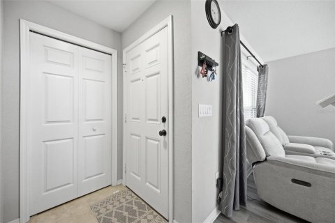 Touwnhouse à louer à Riverview, Floride: 3 chambres, 151.15 m2 № 2384156 - photo 9