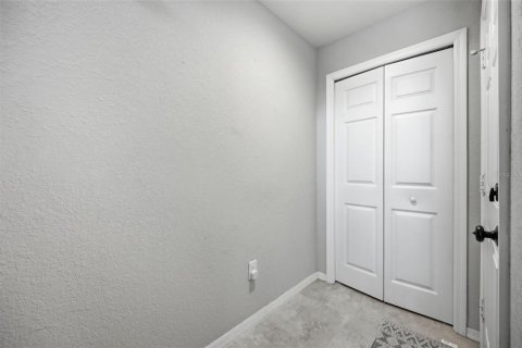 Touwnhouse à louer à Riverview, Floride: 3 chambres, 151.15 m2 № 2384156 - photo 7