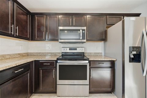 Touwnhouse à louer à Riverview, Floride: 3 chambres, 151.15 m2 № 2384156 - photo 15