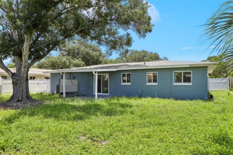 House in Largo, Florida 2 bedrooms, 104.98 sq.m. № 1819027 - photo 27