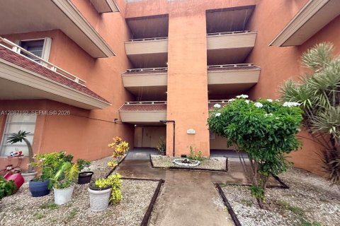 Copropriété à louer à Hialeah, Floride: 1 chambre, 61.32 m2 № 2357254 - photo 2