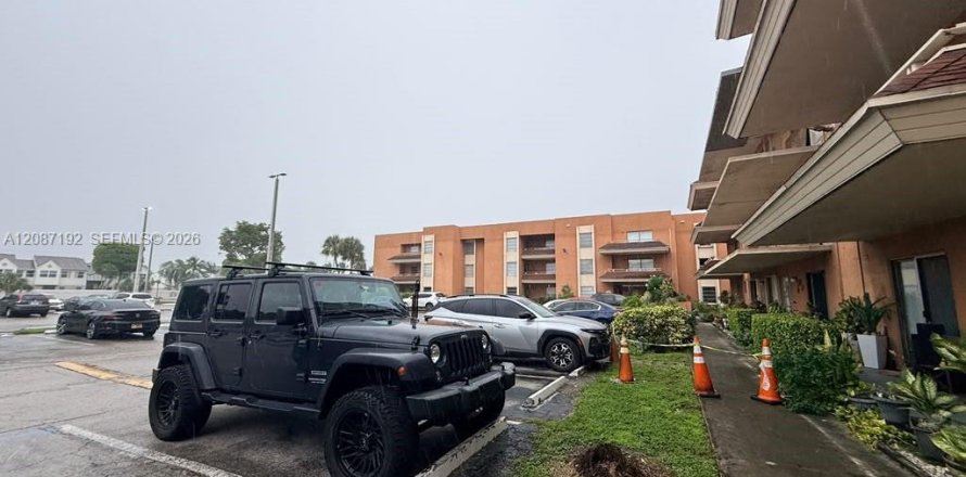 Condo à Hialeah, Floride, 1 chambre  № 2357254