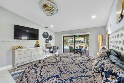 House in Coral Springs, Florida 4 bedrooms, 291.06 sq.m. № 2038447 - photo 20