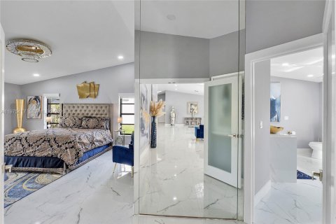 House in Coral Springs, Florida 4 bedrooms, 291.06 sq.m. № 2038447 - photo 28