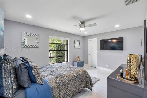 House in Coral Springs, Florida 4 bedrooms, 291.06 sq.m. № 2038447 - photo 30