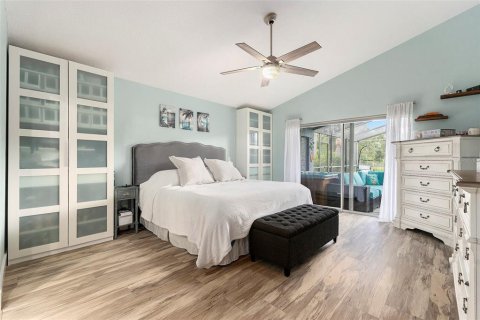 House in Fish Hawk, Florida 5 bedrooms, 246.93 sq.m. № 1904748 - photo 5