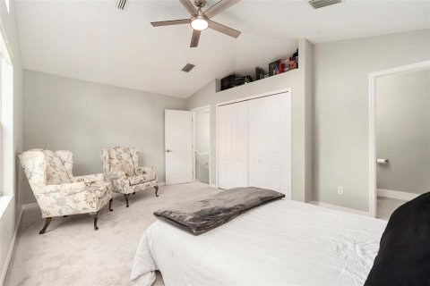 House in Fish Hawk, Florida 5 bedrooms, 246.93 sq.m. № 1904748 - photo 23