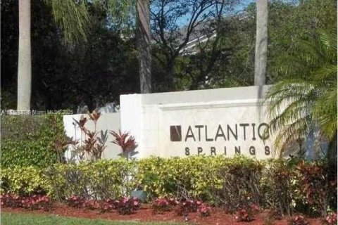 Condo in Coral Springs, Florida, 2 bedrooms  № 1941336 - photo 1