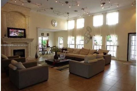 Condo in Coral Springs, Florida, 2 bedrooms  № 1941336 - photo 14