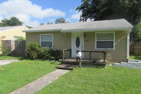 Casa en alquiler en Saint Petersburg, Florida, 2 dormitorios, 63.36 m2 № 1805698 - foto 1