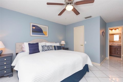 Villa ou maison à vendre à Tampa, Floride: 3 chambres, 130.81 m2 № 2395799 - photo 16