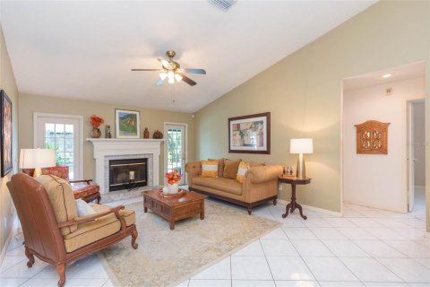 Villa ou maison à vendre à Tampa, Floride: 3 chambres, 130.81 m2 № 2395799 - photo 4