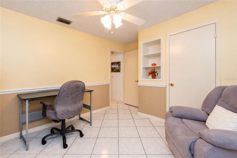 Villa ou maison à vendre à Tampa, Floride: 3 chambres, 130.81 m2 № 2395799 - photo 22