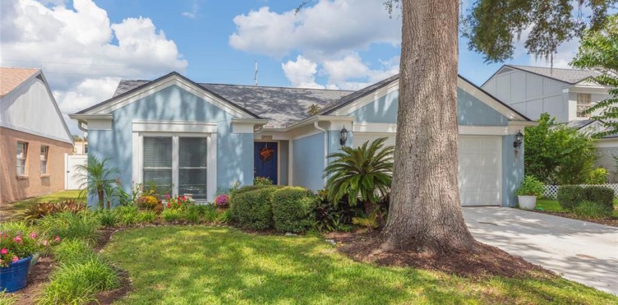 Villa ou maison à Tampa, Floride 3 chambres, 130.81 m2 № 2395799