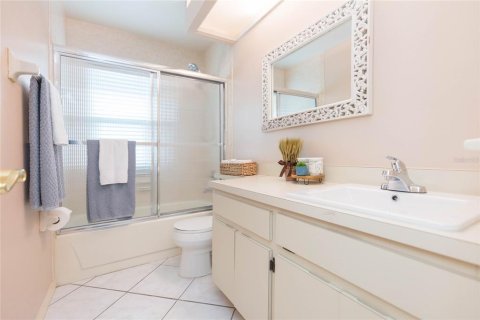 Villa ou maison à vendre à Tampa, Floride: 3 chambres, 130.81 m2 № 2395799 - photo 20