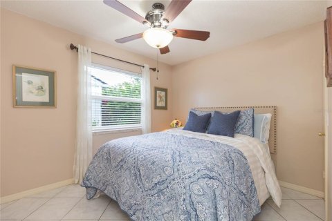 Villa ou maison à vendre à Tampa, Floride: 3 chambres, 130.81 m2 № 2395799 - photo 18