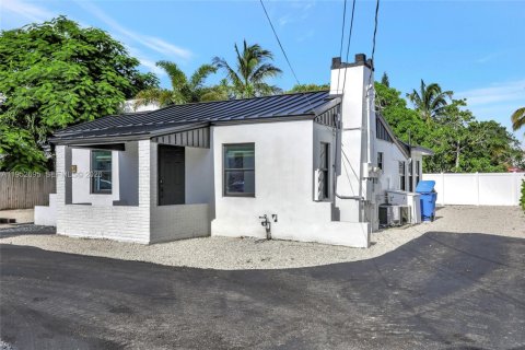 Casa en alquiler en Oakland Park, Florida, 1 dormitorio, 279.54 m2 № 2008895 - foto 4